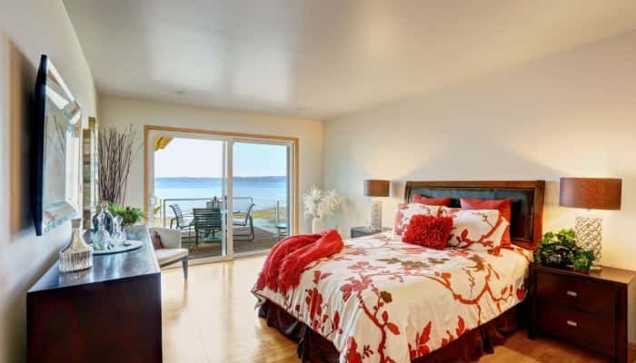 TOP 5 greşeli pe care le poţi face în amenajarea unui dormitor în stil ROMANTIC